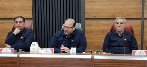 مدیرعامل فولاد خوزستان در شانزدهمین جلسه کمیته راهبری شرکت:        رمز بقای تولید و صنایع، همکاری بین‌بخشی سایر دستگاه‌های کشور در رفع محدودیت‌های انرژی است