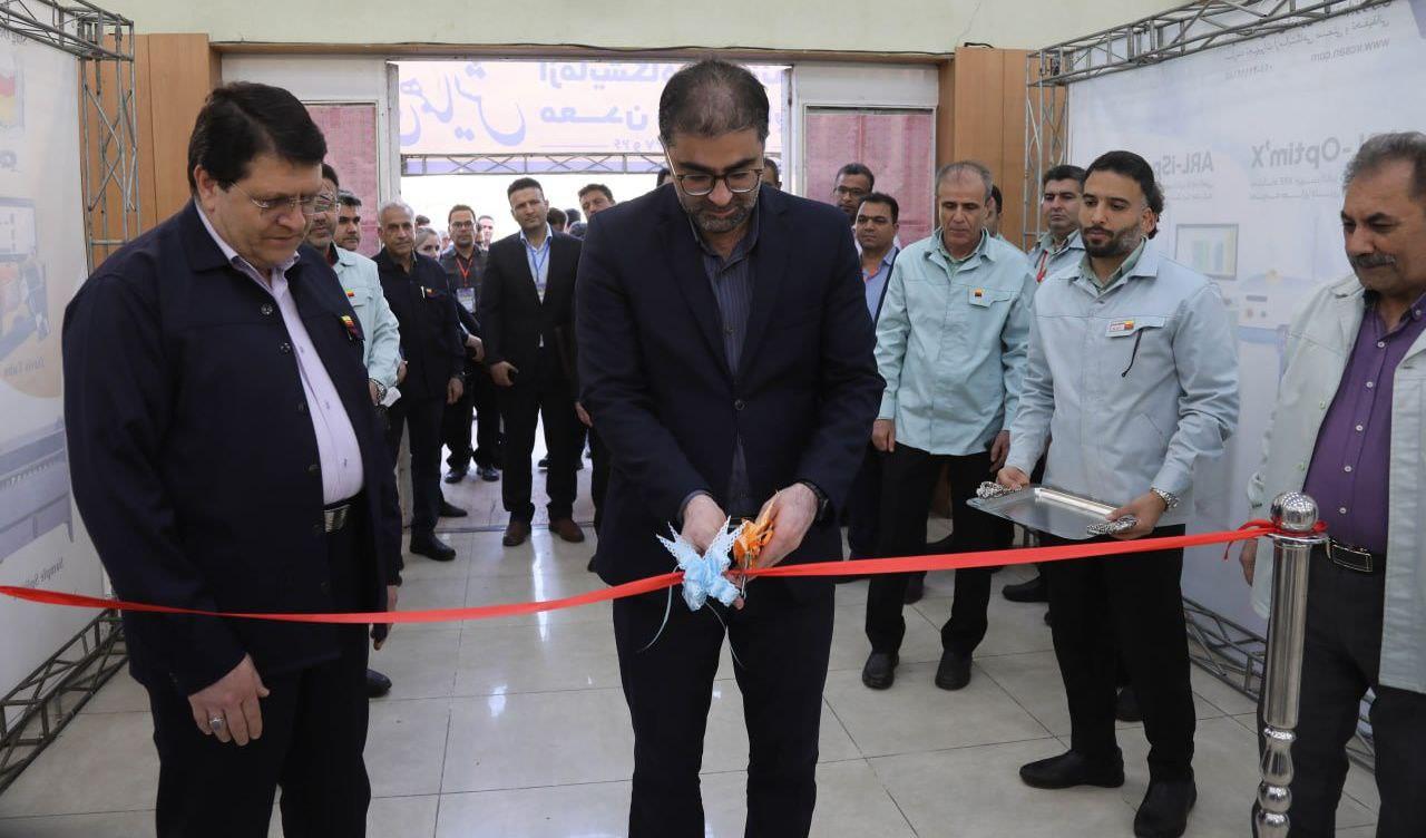به همت شرکت فولاد خوزستان آزمایشگاه‌های زنجیره معدن و فولاد ایران افتتاح شد؛ نخستین نمایشگاه آزمایشگاه‌ها همراه با ارائه مقالات و طرح‌های بهبود زنجیره معدن و فولاد