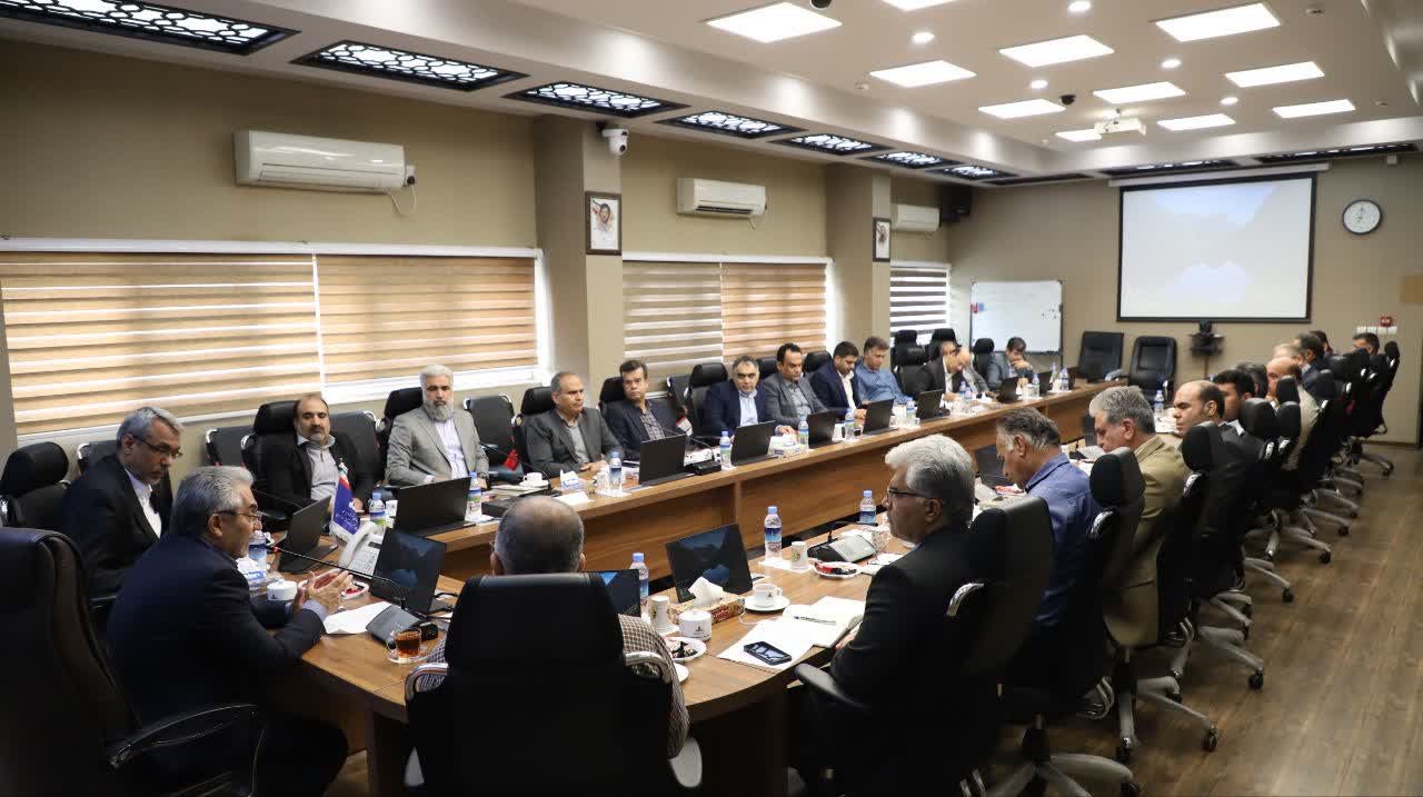 تمركز بر افزایش تولید و توسعه میادین در اولین جلسه تولید اروندان