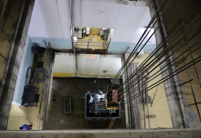 معاون اجرایی تعمیرات نیروگاهی در شرکت نصب، تعمیر و نگهداری نیروگاه های برق آبی سازمان اب و برق خوزستان خبر داد: مونتاژ یک دستگاه ترانسفورمر قدرت تکفاز 400kv در نیروگاه سد مسجدسلیمان